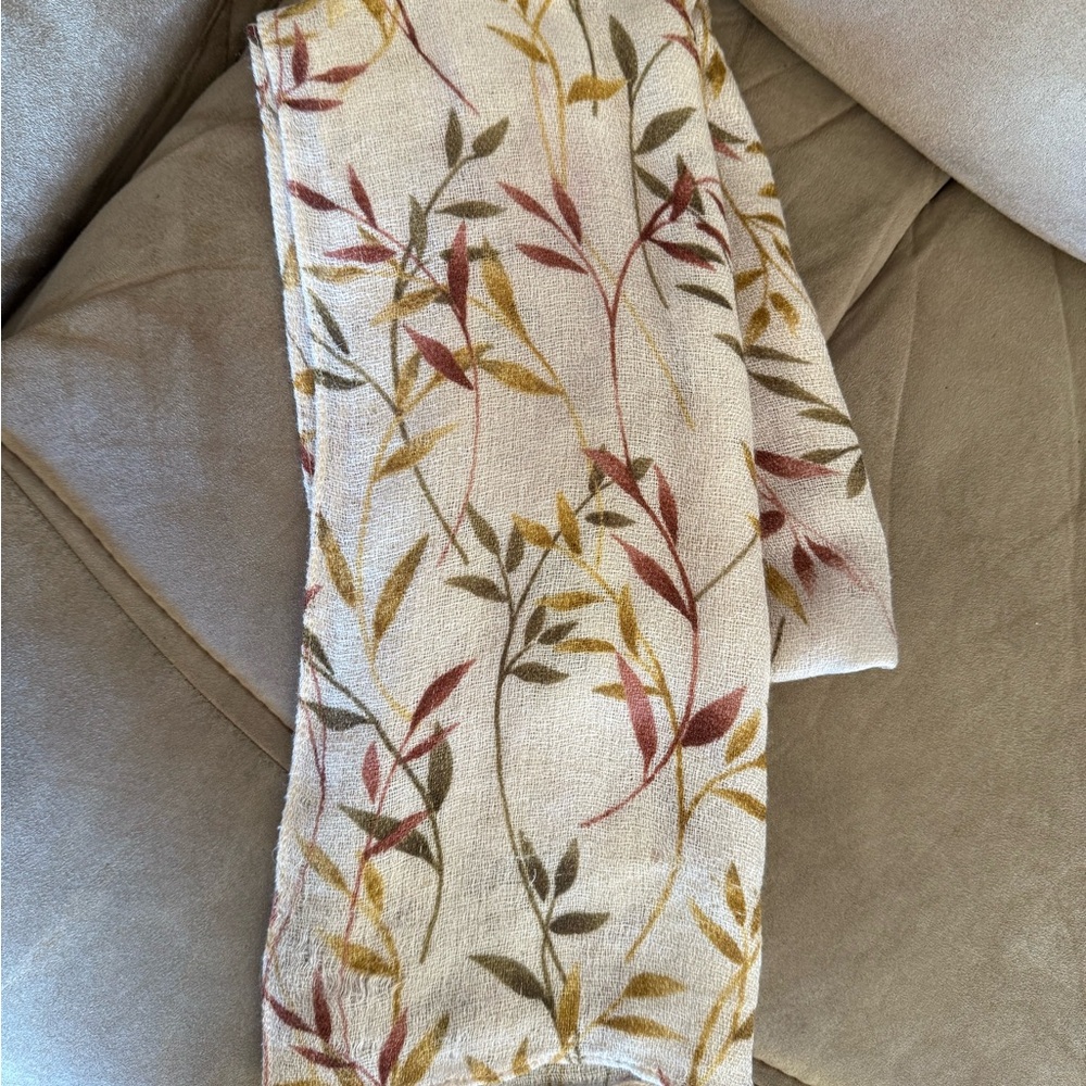 Floral Patterned Scarf - Picture 2 of 2